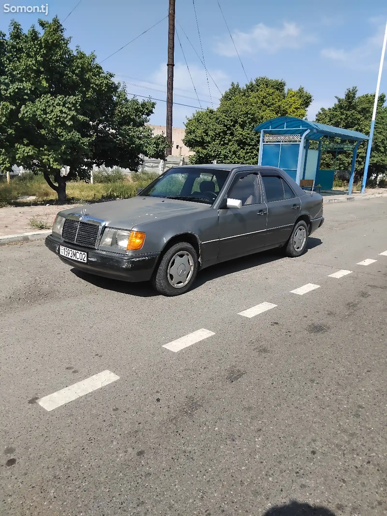 Mercedes-Benz W124, 1992-3