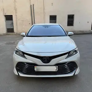 Toyota Camry, 2019