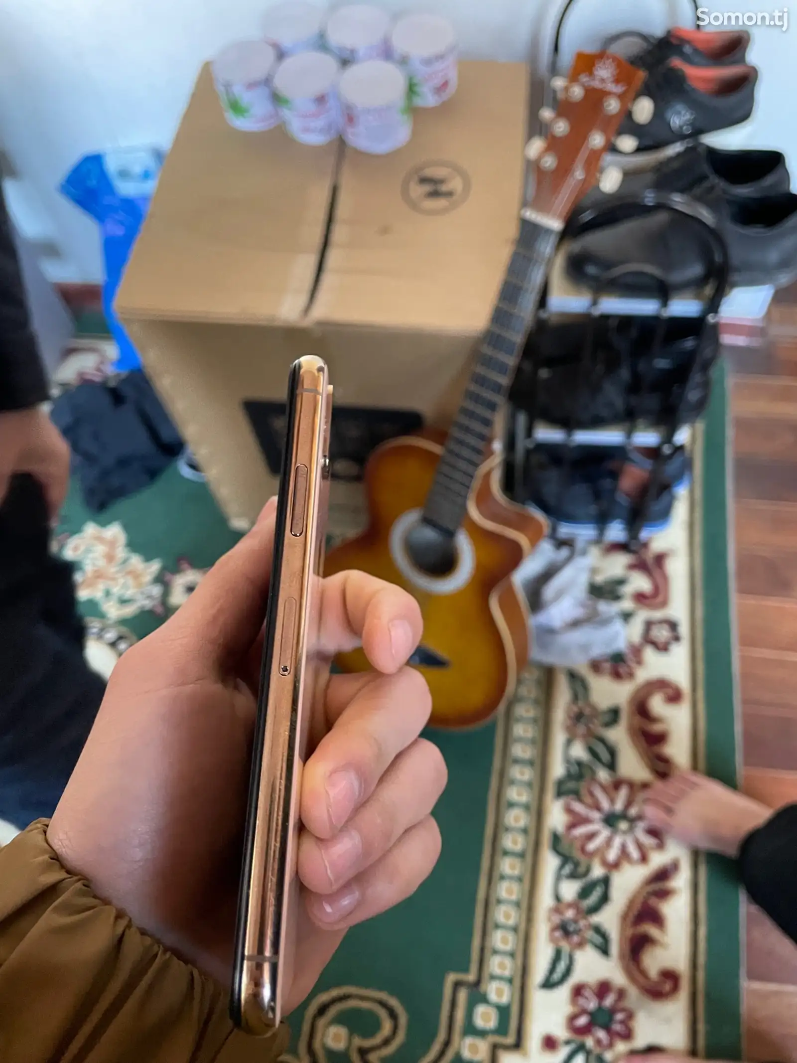 Apple iPhone Xs, 64 gb, Gold-1