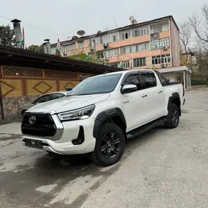 Toyota Hilux, 2022