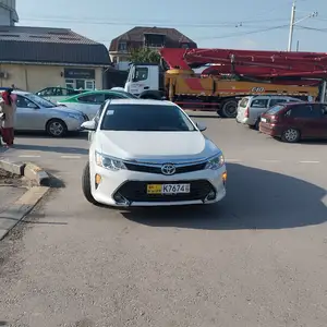 Toyota Camry, 2016