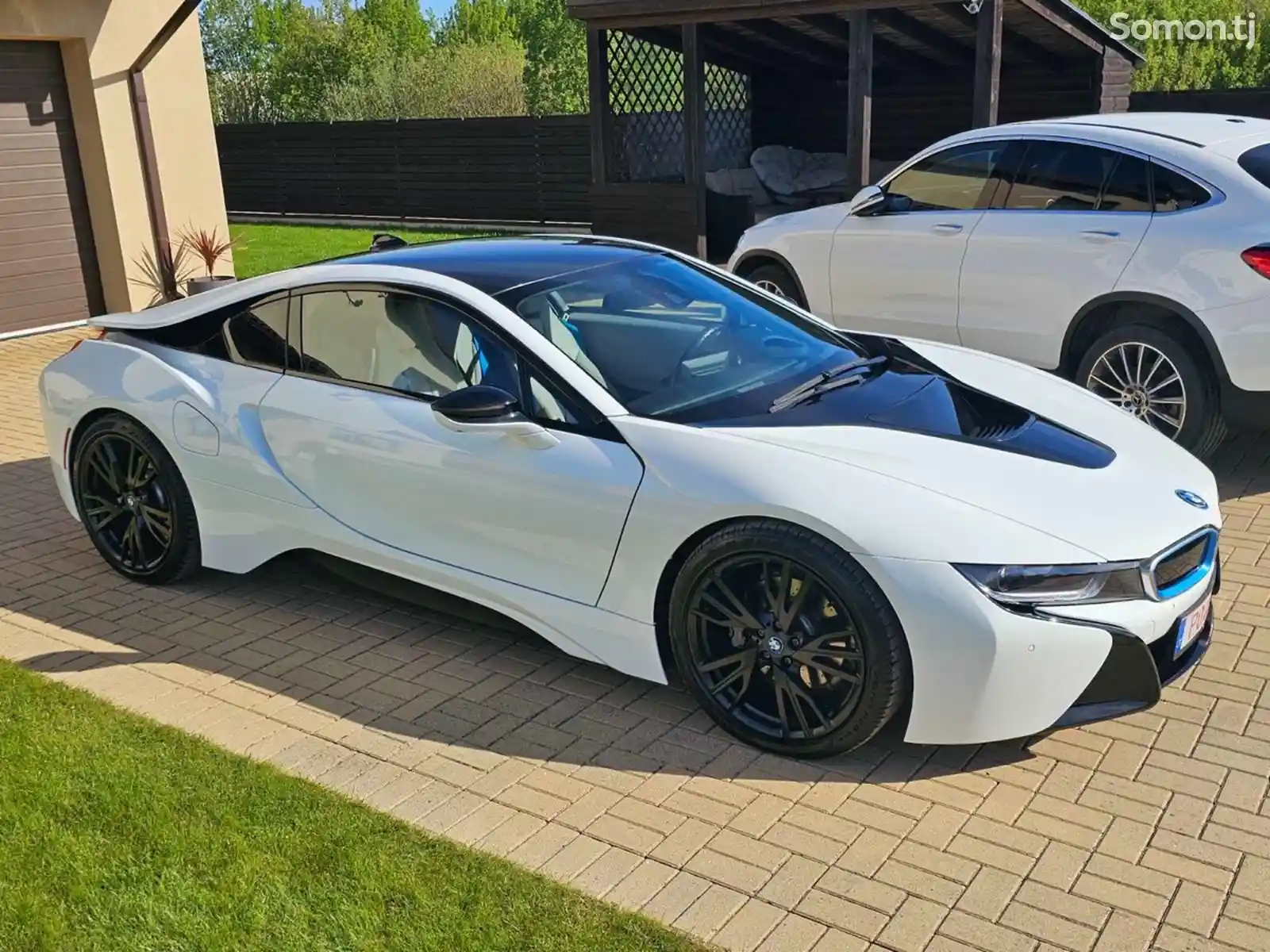 BMW i8, 2015-10