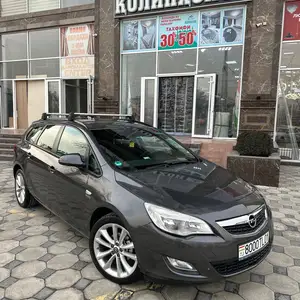 Opel Astra J, 2010