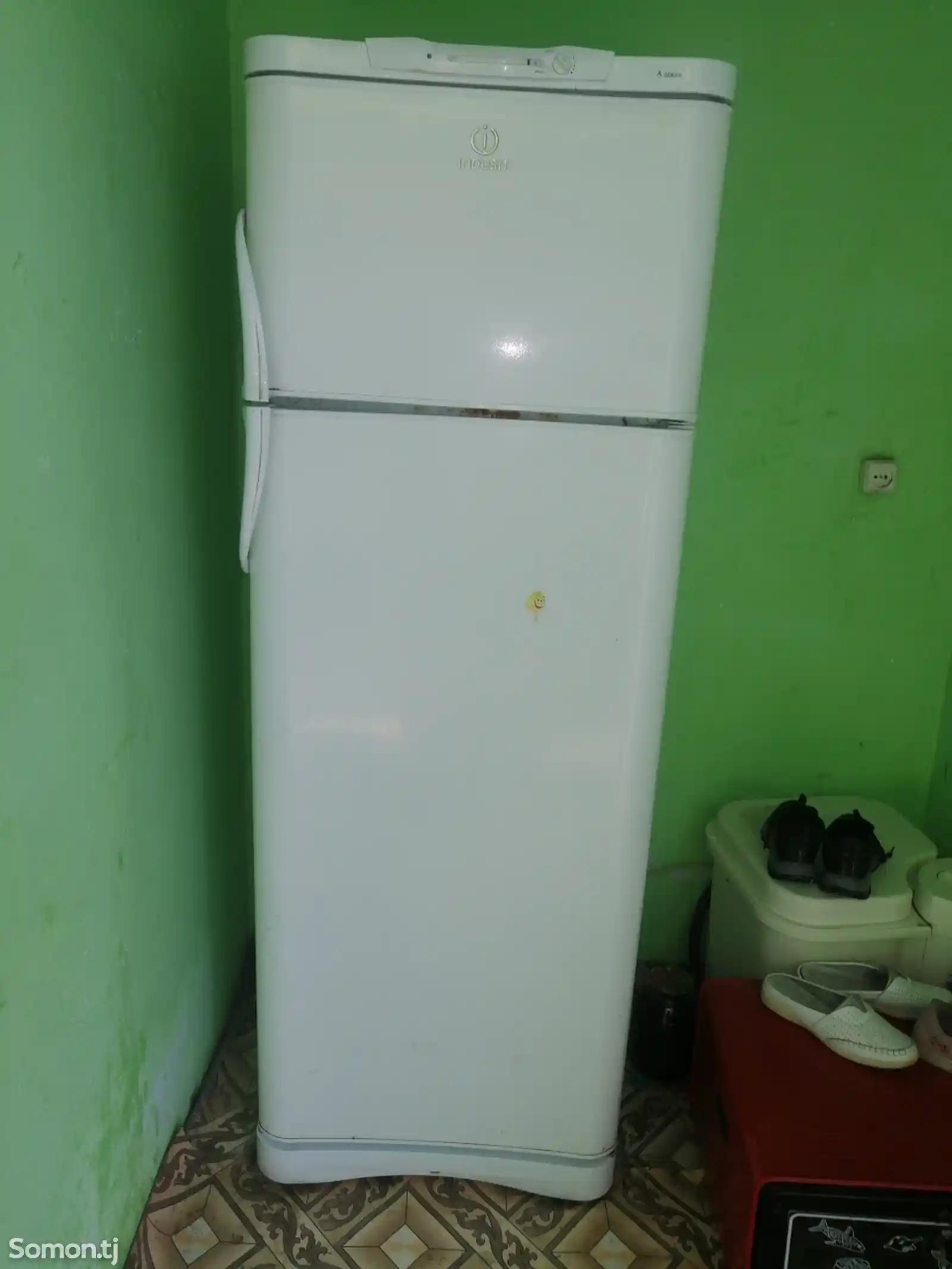 Холодильник Indezit-5