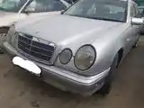 Mercedes-Benz E class, 1998-4