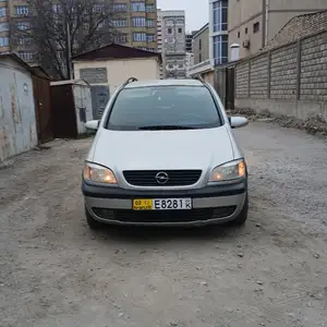 Opel Zafira, 2000