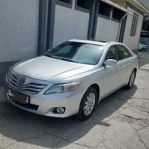 Toyota Camry, 2011