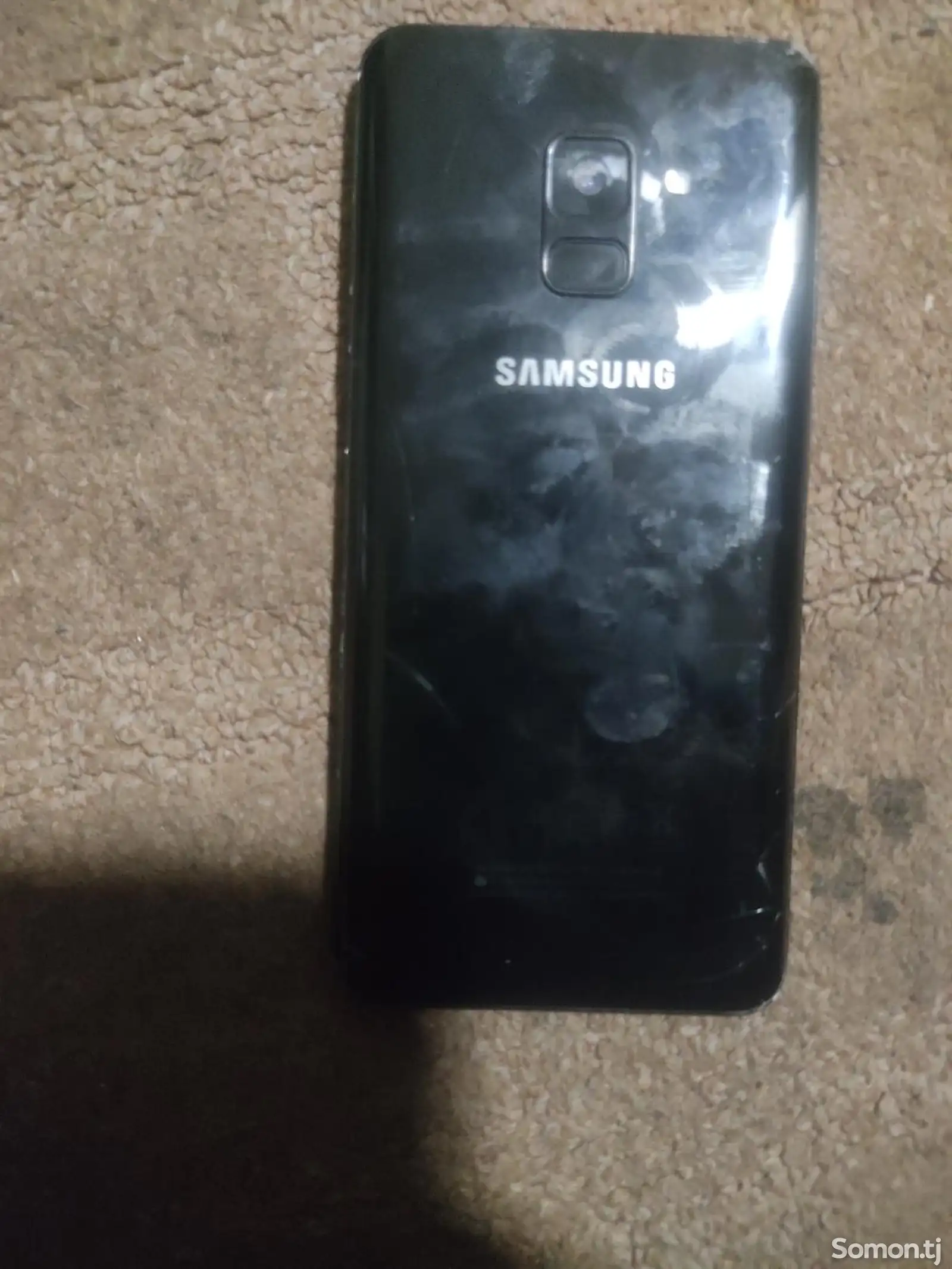 Samsung Galaxy A8-1