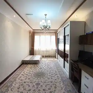 3-комн. квартира, 5 этаж, 90 м², Профсаюз