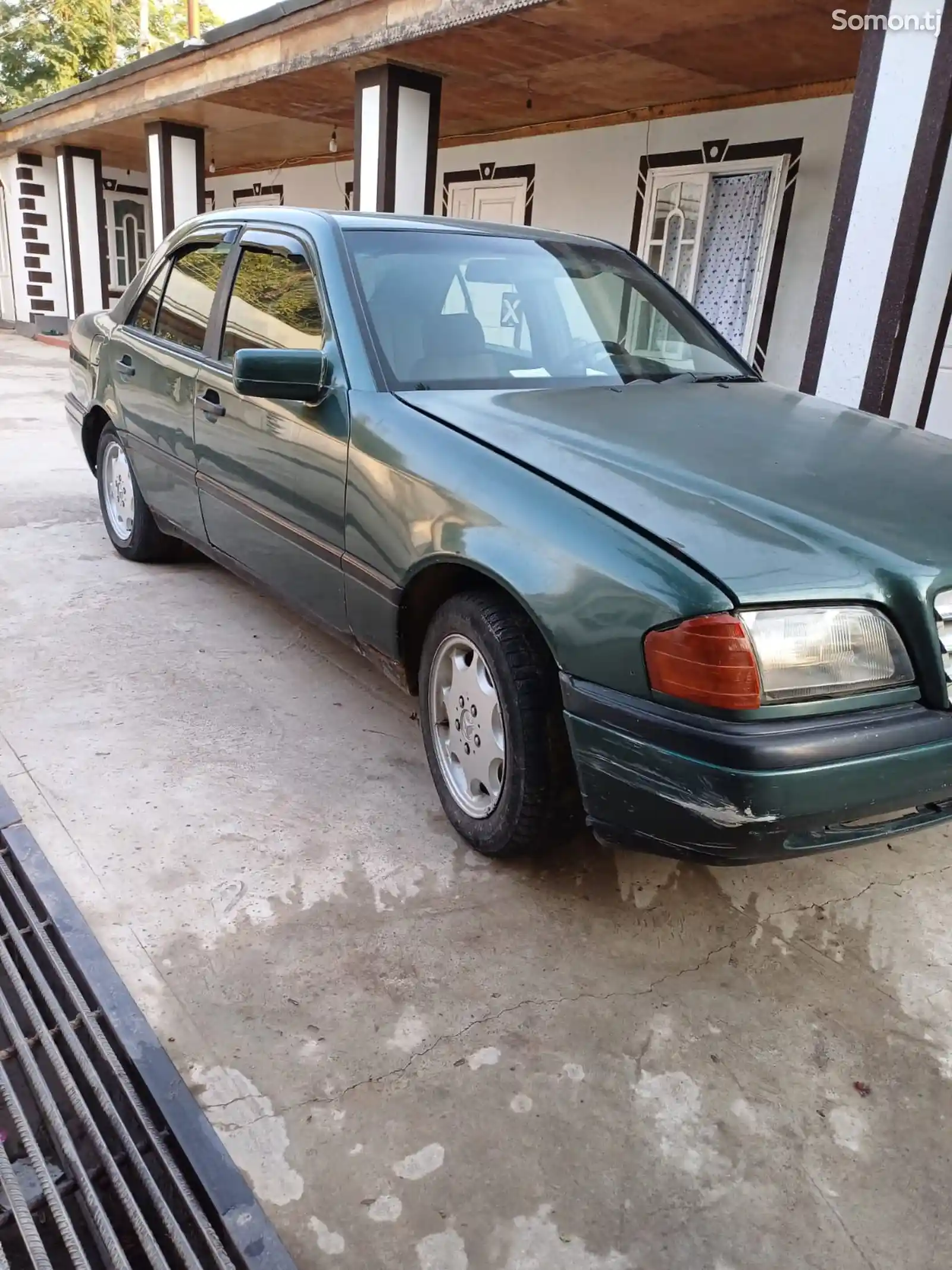 Mercedes-Benz W124, 1998-8