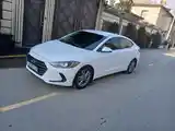 Hyundai Elantra, 2017-3