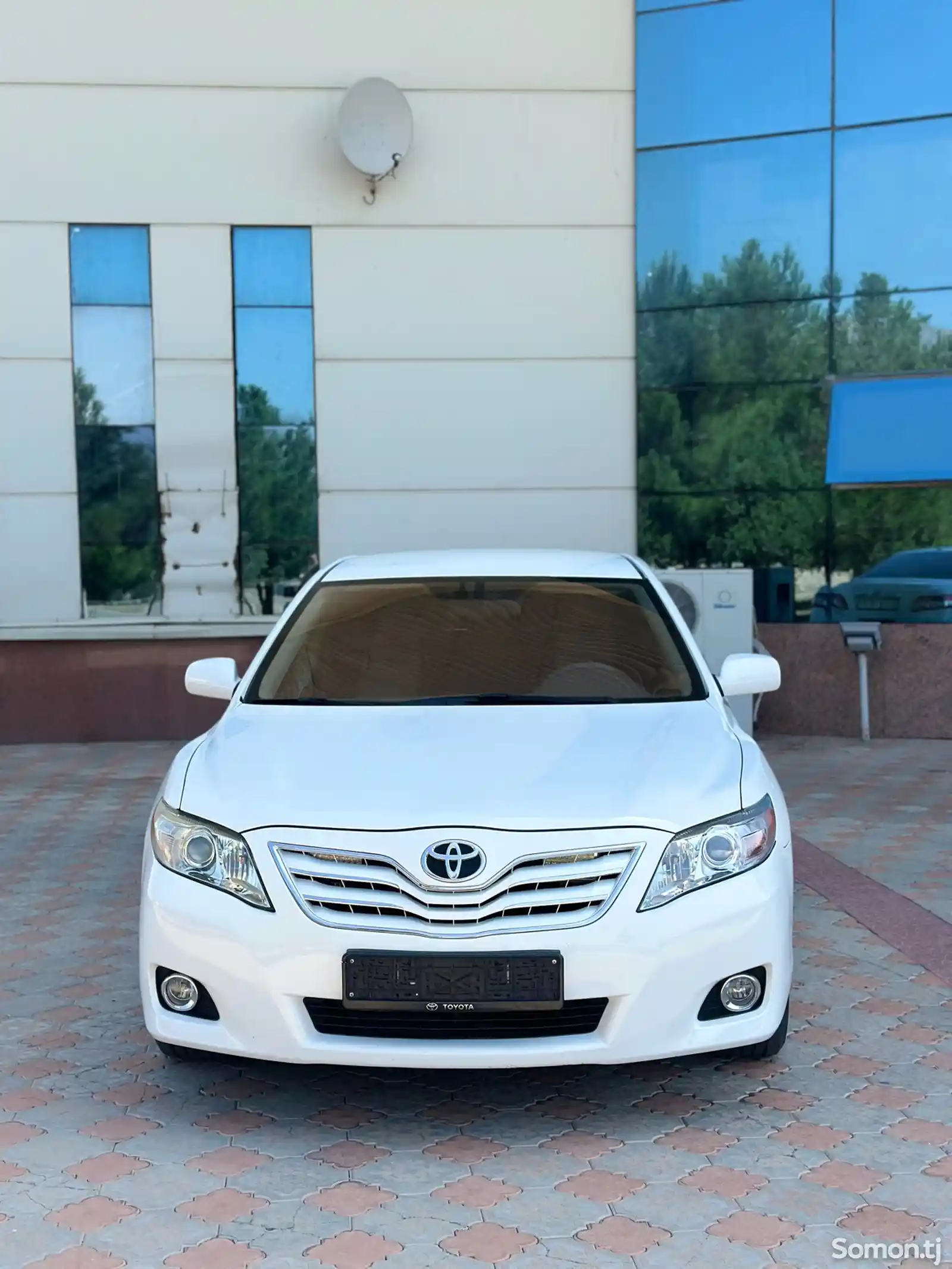 Toyota Camry, 2011-1