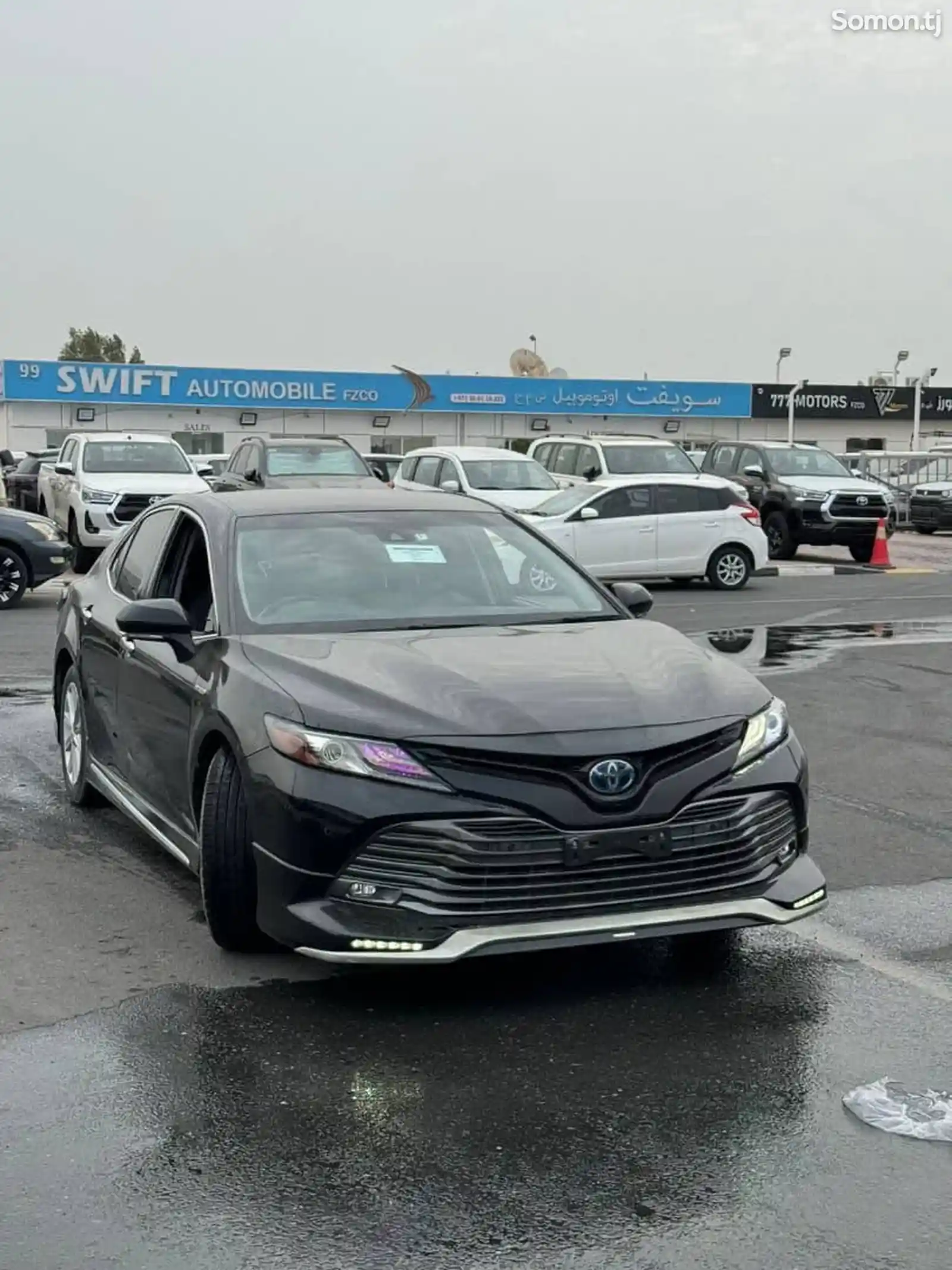 Toyota Camry, 2018-1