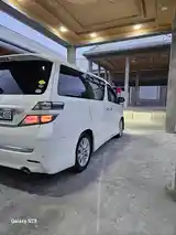 Toyota Vellfire, 2010-6