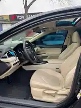 Toyota Camry, 2018-8