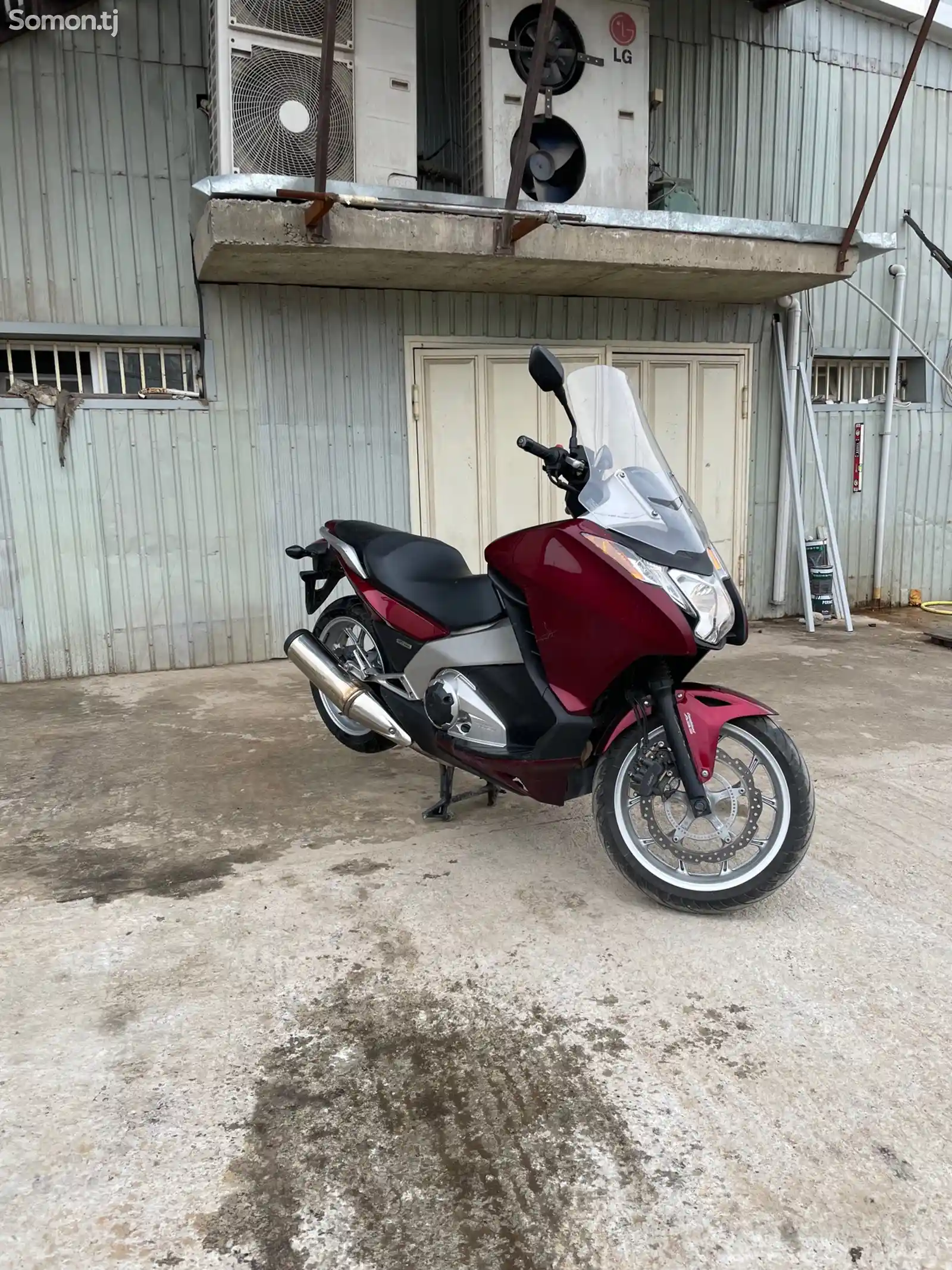 Мотоцикл Honda nc700 automatic-3