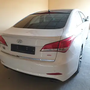 Hyundai i40, 2015