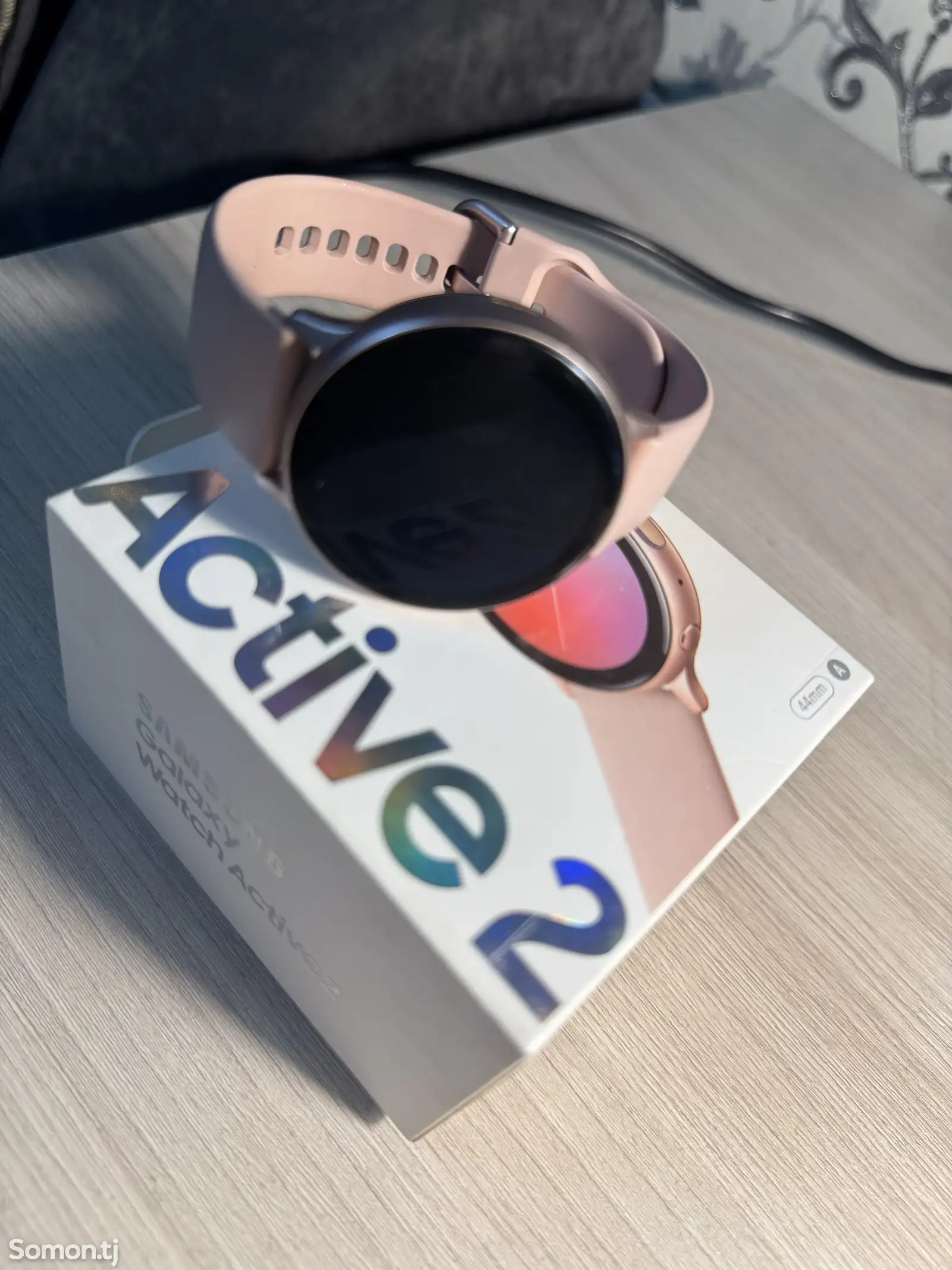 Смарт часы Samsung Galaxy Watch Active 2-1