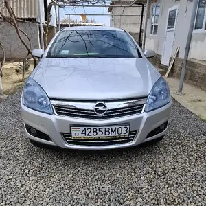 Opel Astra H, 2009