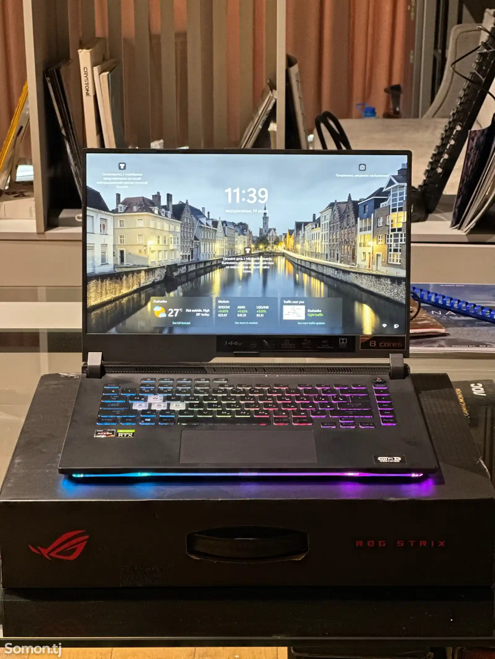 Ноутбук ASUS ROG strix-1