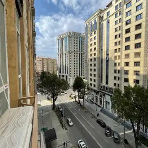 1-комн. квартира, 7 этаж, 55 м², Ул. Пулоди