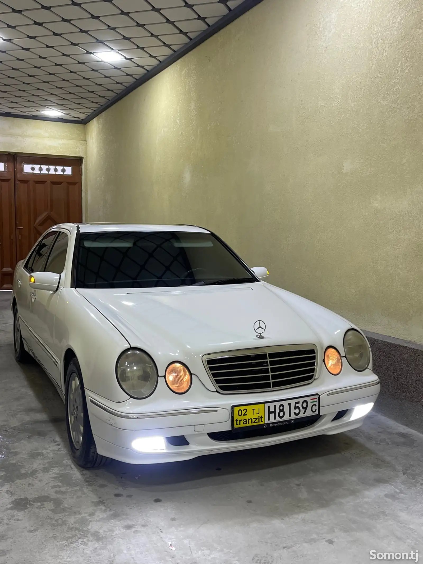 Mercedes-Benz E class, 2000-1