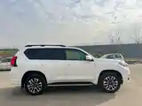 Toyota Land Cruiser Prado, 2023-6