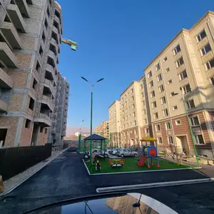 3-комн. квартира, 3 этаж, 80 м², 8 мкр