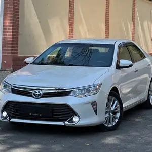 Toyota Camry, 2015