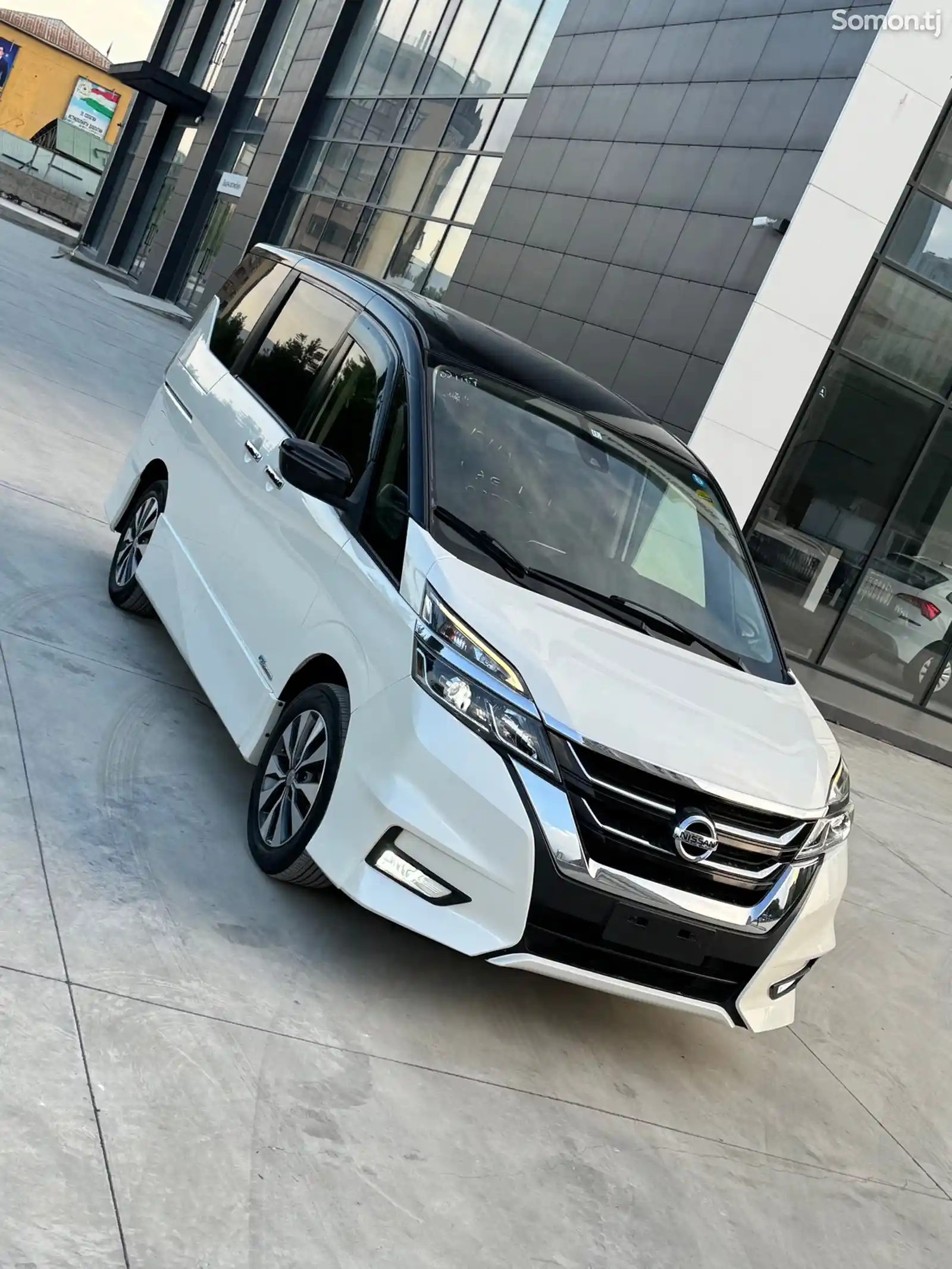 Nissan Serena, 2016-3