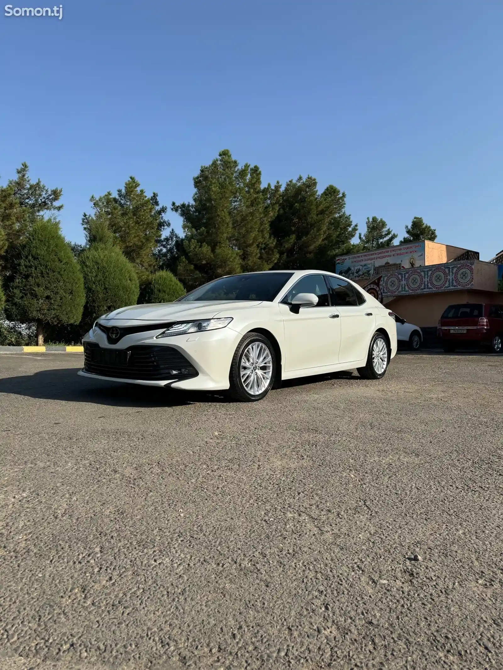 Toyota Camry, 2018-1