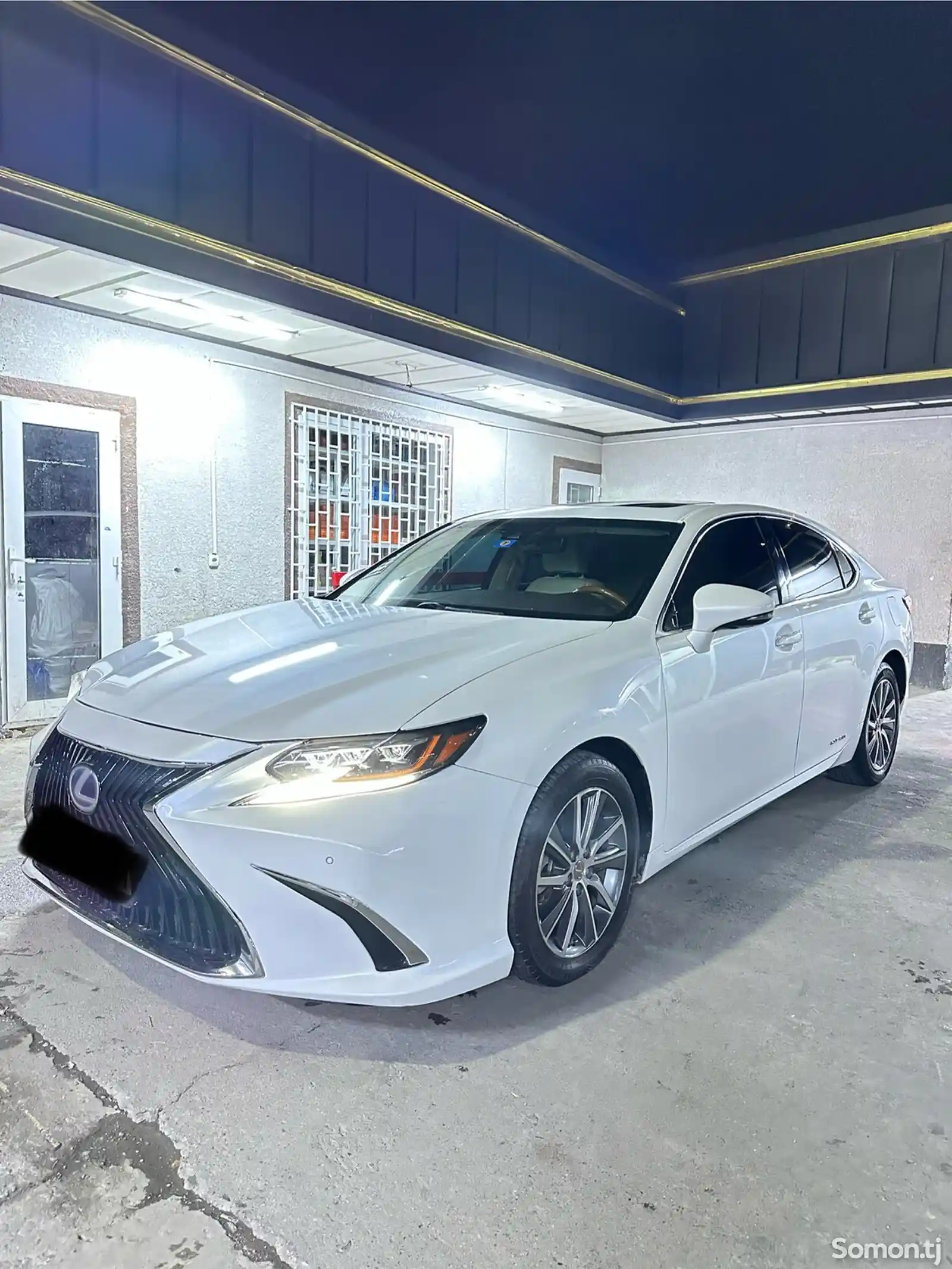 Lexus ES series, 2016-2