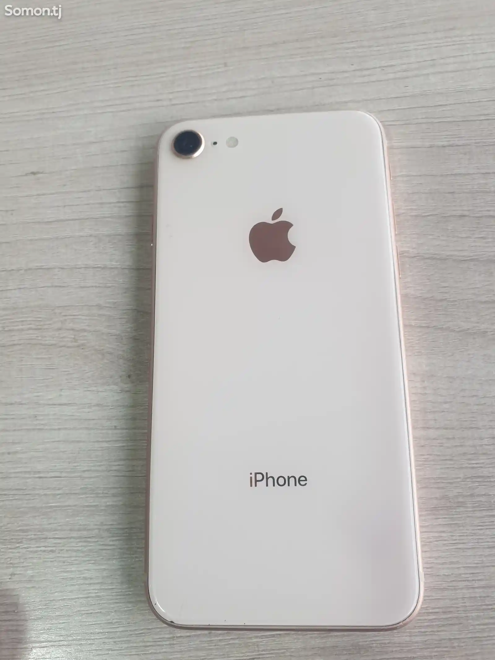 Apple iPhone 8, 64 gb, Gold-1