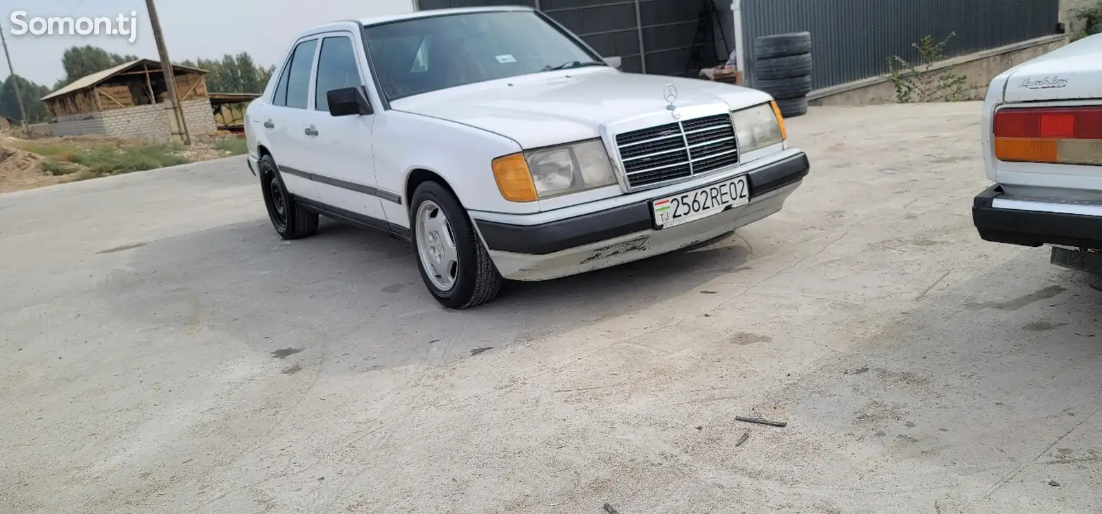 Mercedes-Benz W124, 1990-1