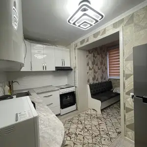 2-комн. квартира, 3 этаж, 54 м², Сино