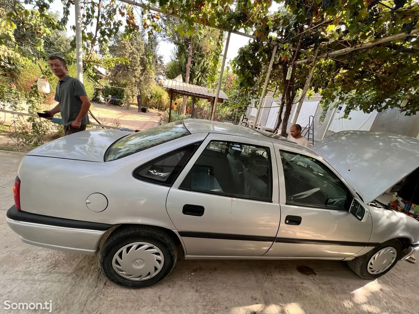 Opel Vectra A, 1993-1