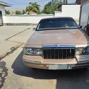 Lincoln Town Car, 1992