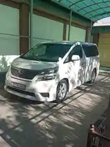 Toyota Vellfire, 2010-3