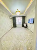 2-комн. квартира, 13 этаж, 80м², Дом печать, Пайкар-4