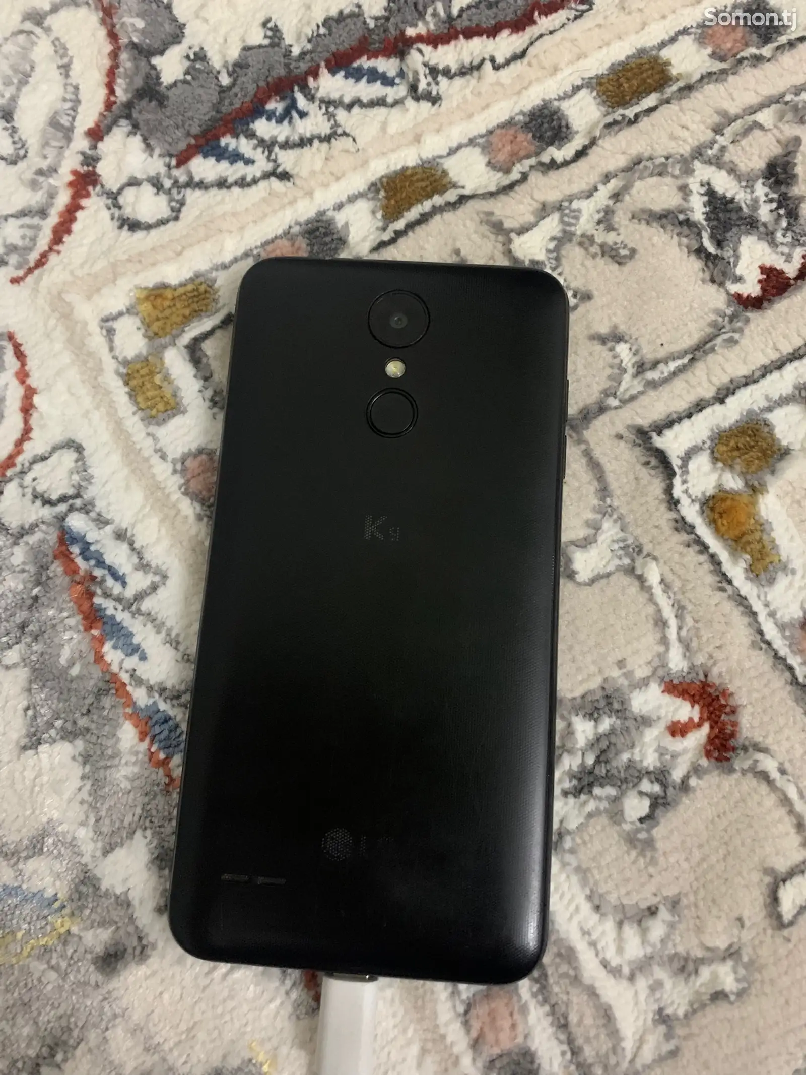 Телефон Lg K9-2