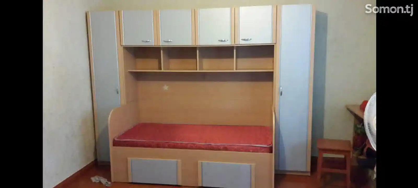 Кровать подростковая со шкафчиками и полками-1