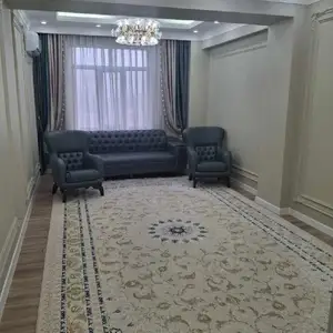 2-комн. квартира, 13 этаж, 70м², Якачинор