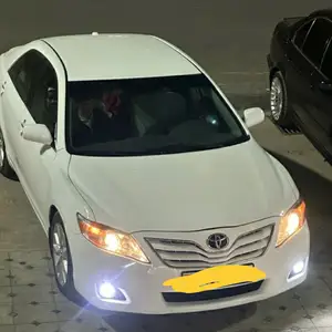 Toyota Camry, 2011