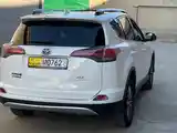 Toyota RAV 4, 2017-6