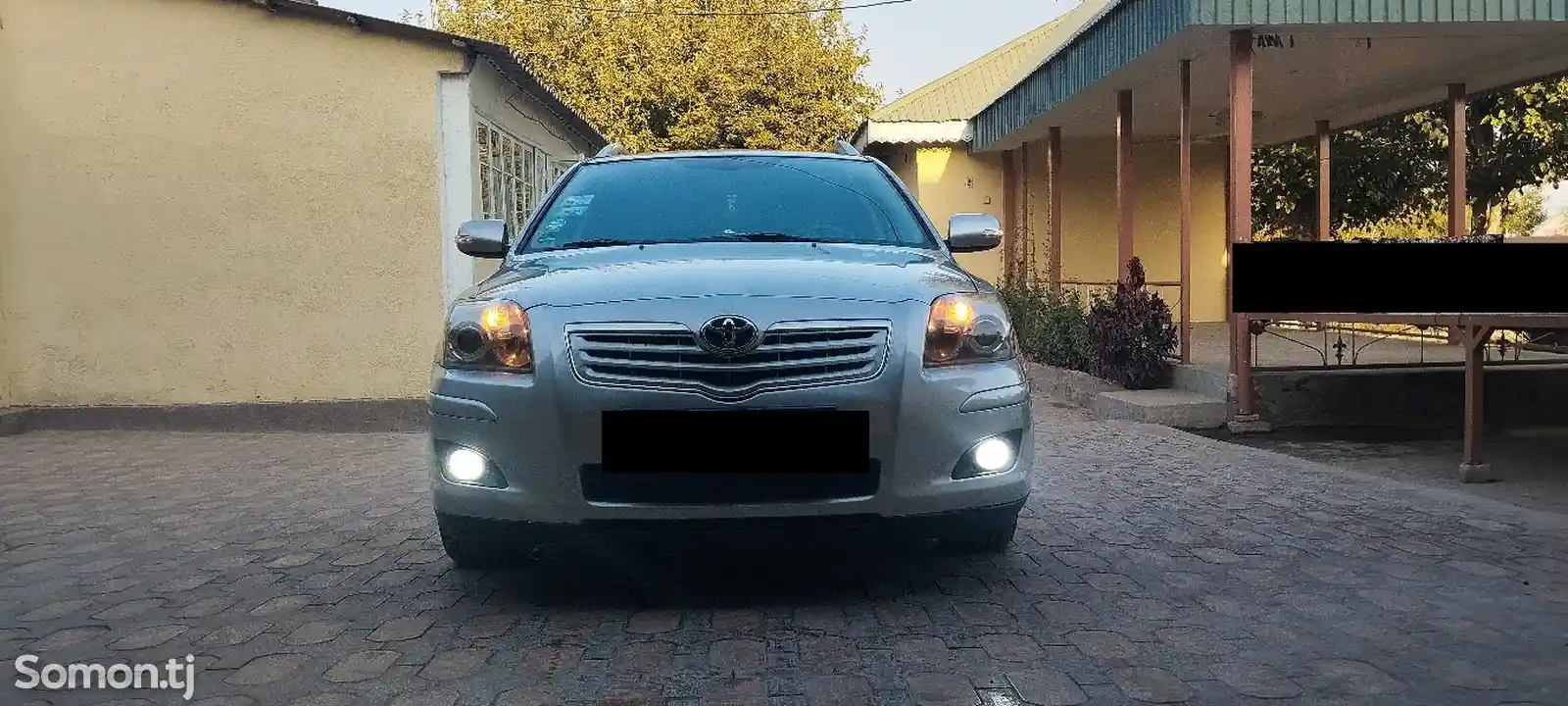 Toyota Avensis, 2008-11