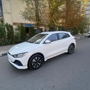 BYD E2, 2024