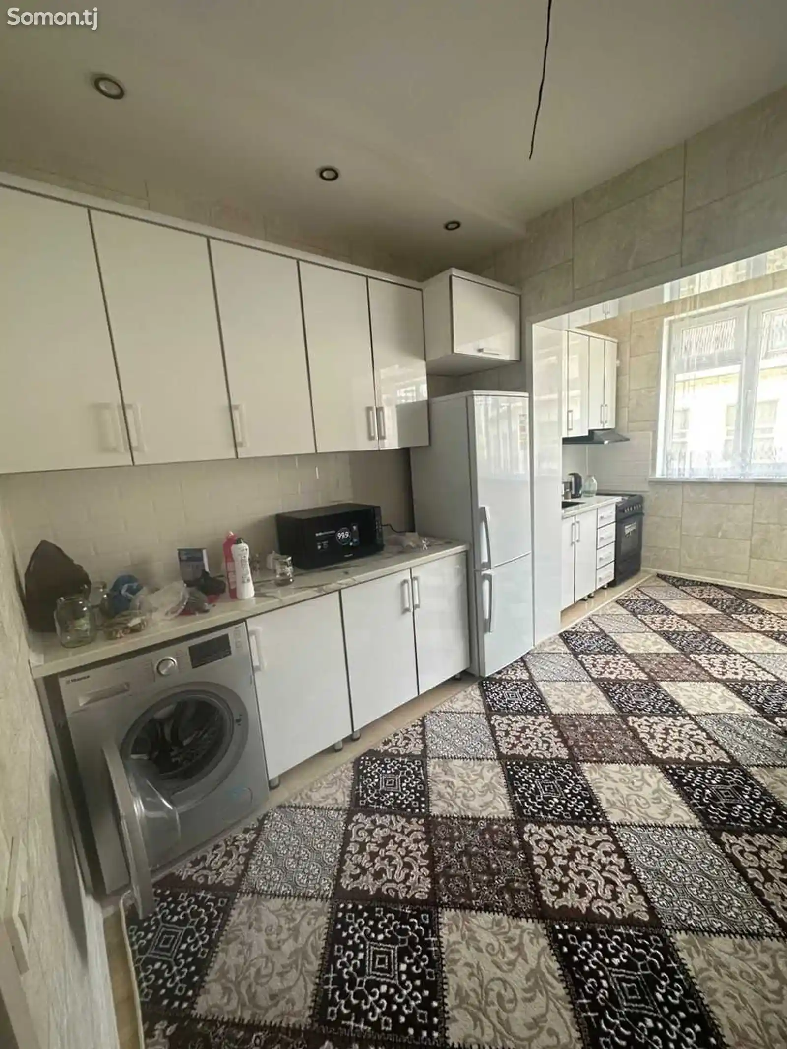 2-комн. квартира, 3 этаж, 60м², Космонавтов-9