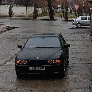 BMW M5, 2003
