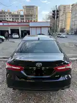 Toyota Camry, 2018-5