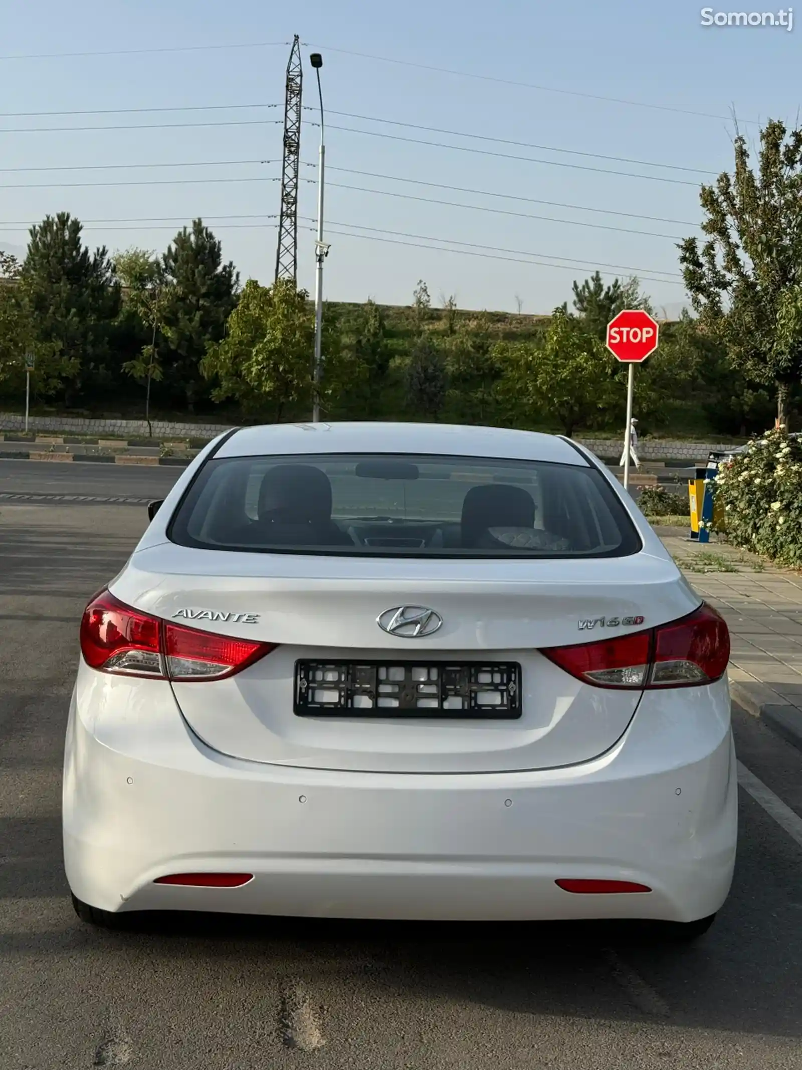 Hyundai Elantra, 2012-8